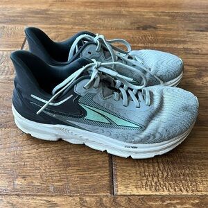Altra Gray and Black Athletic Shoes